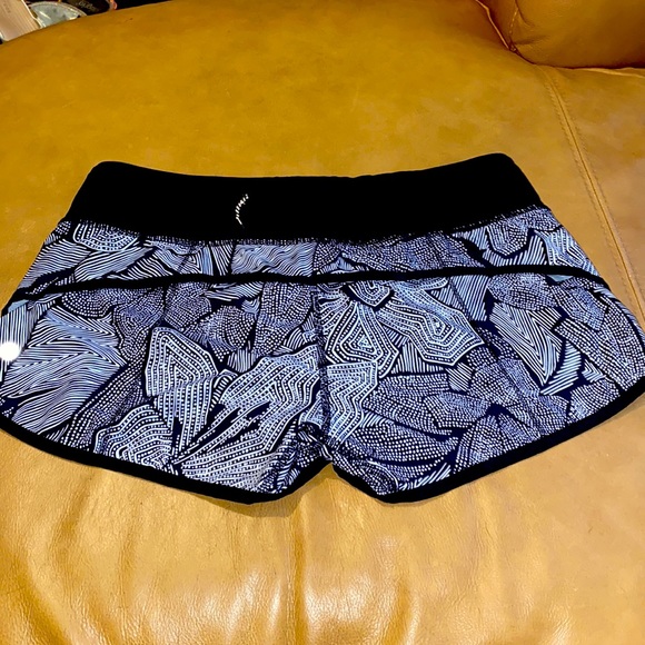 Lululemon  Athletics - Picture 2 of 12